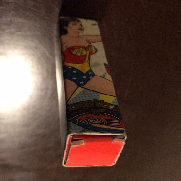 HTF Rare MAC WonderWoman Marquise D’ - Picture 5 of 5